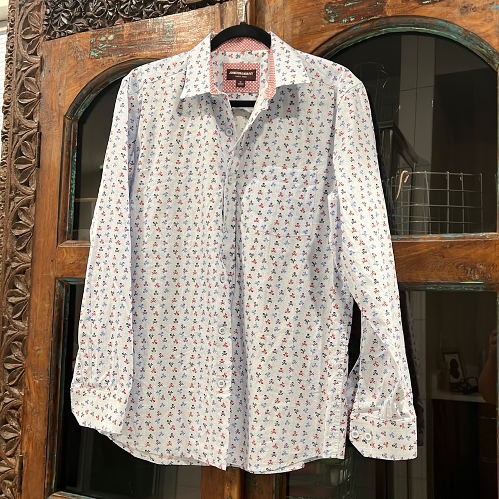 Johnston & Murphy skull and crossbones dress shirt